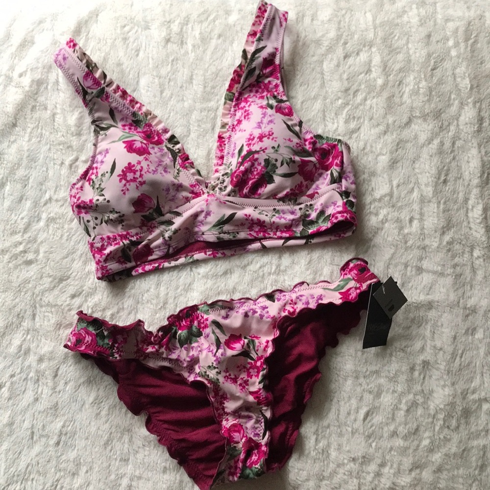 NWT Floral Bikini
